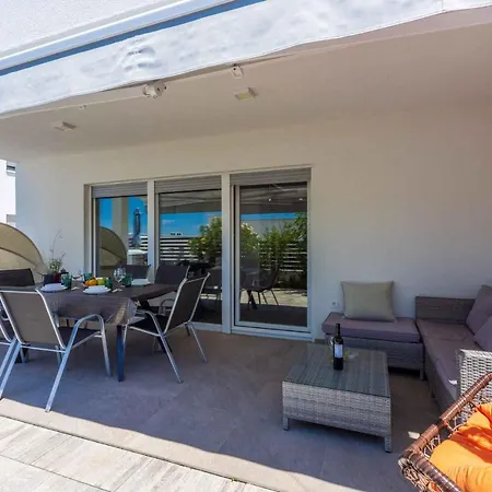 In 42960 Apartman *