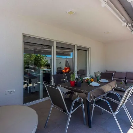 In 42960 Apartman *