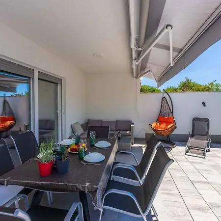 In 42960 Apartman