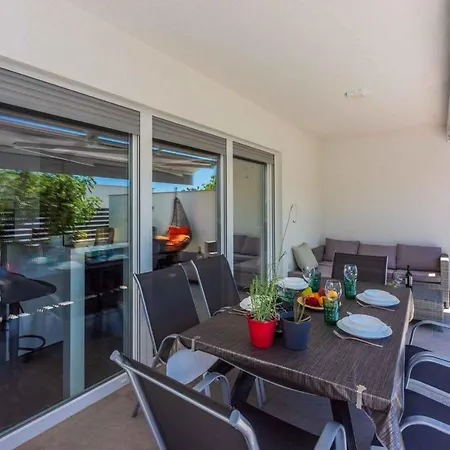 Apartman In 42960 Crikvenica